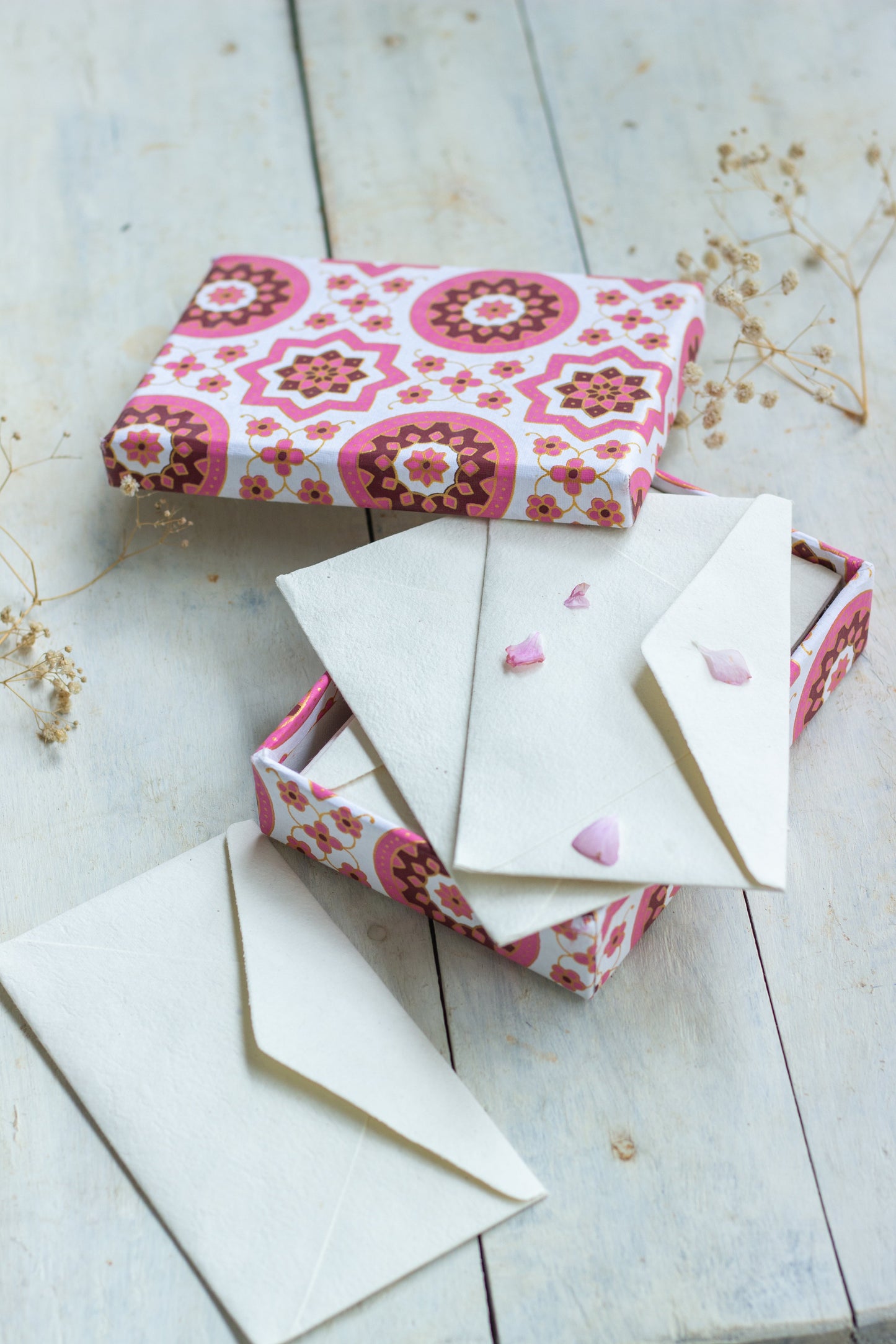 Gift cards and envelopes in a box - Red Ajrakh inspired set of 10 notecards and envelopes - recycled paper