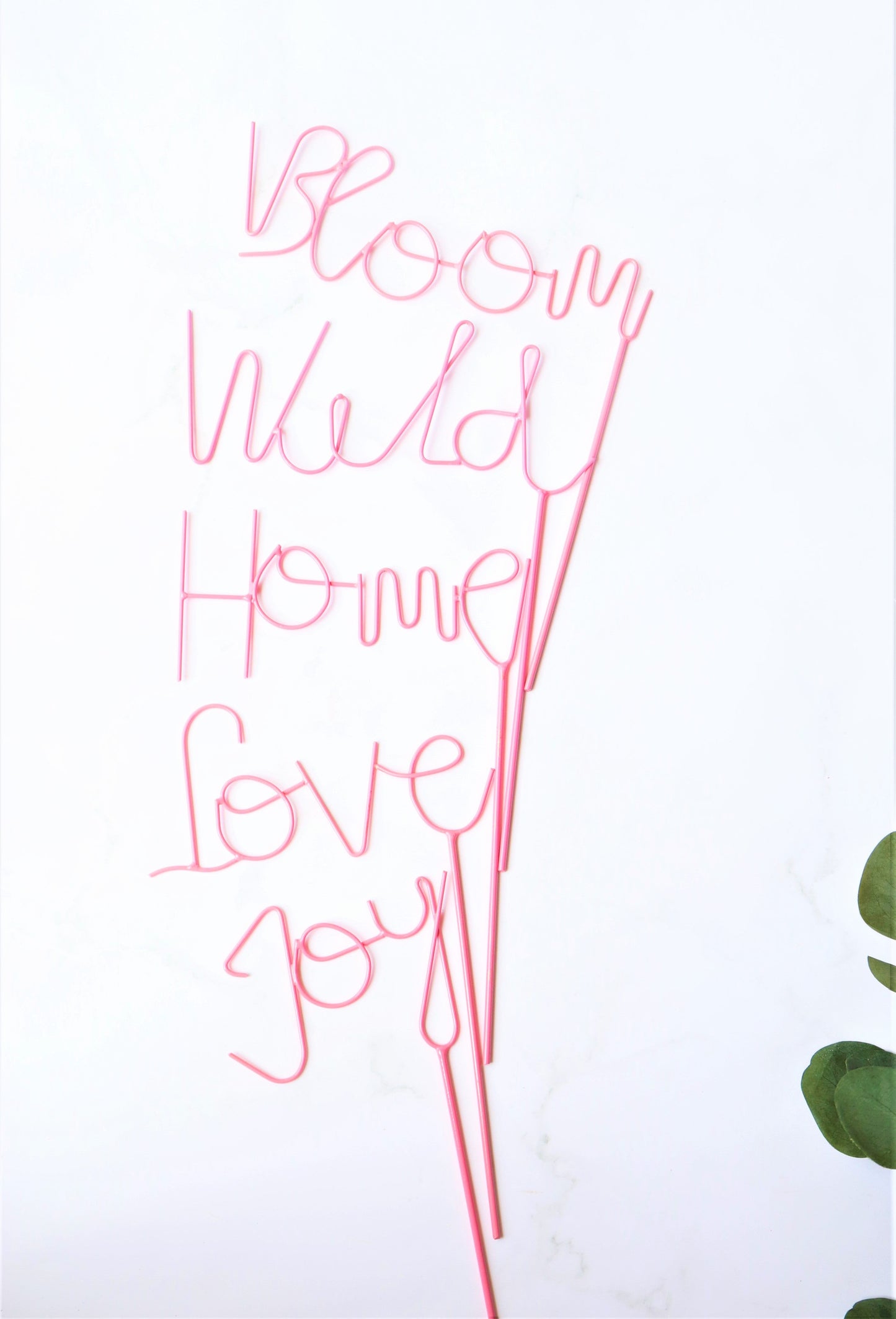 Garden stakes - Plant support sticks - Gardening sticks - Decorative plant stakes - Set of 5 - Pink