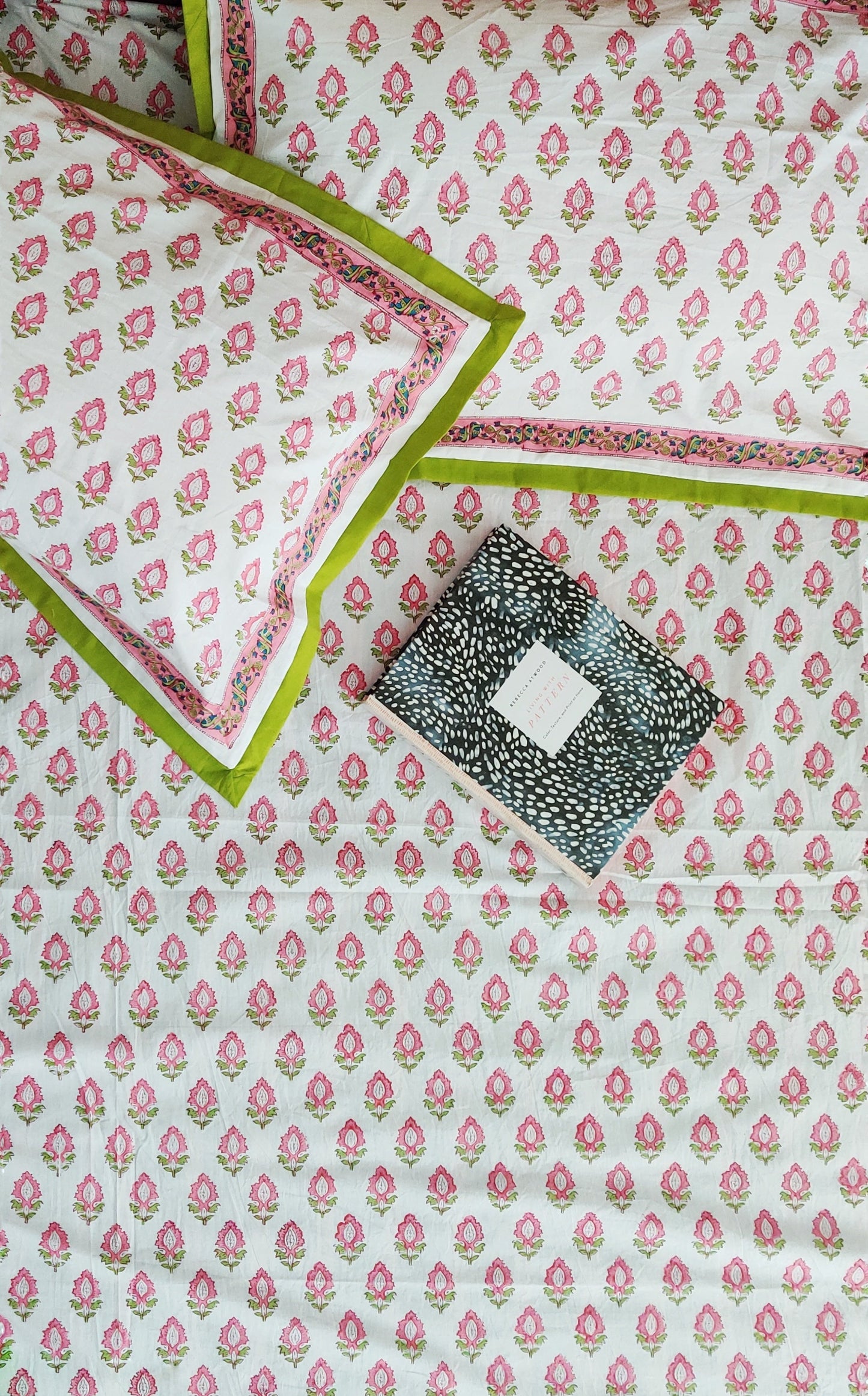 Block print bed sheet and pillow cases - Boho pink and green bedsheet set-  King and queen size bedsheet