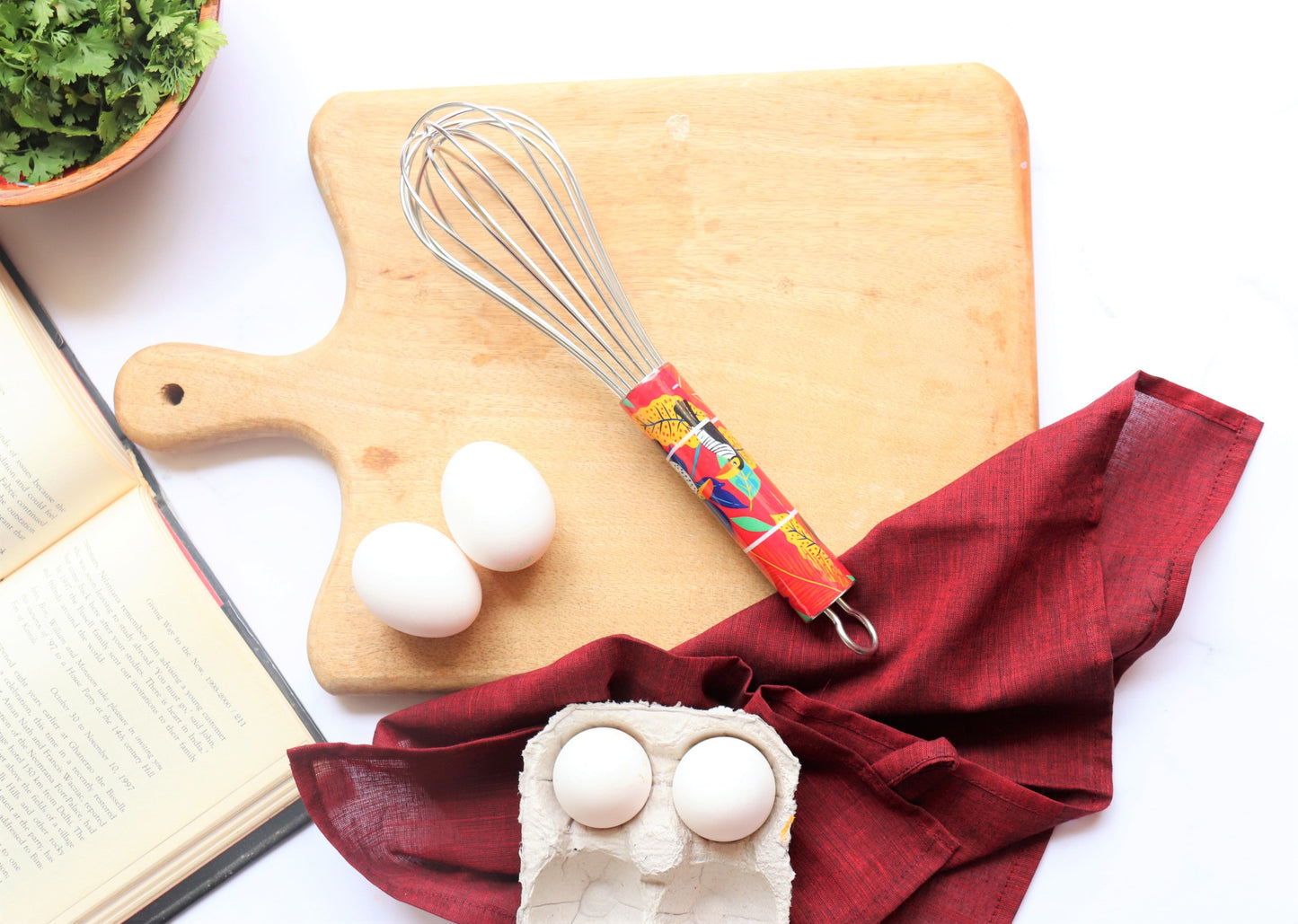 Baking gift set - Hand whisk and set of 2 kitchen towels - Wire whisk - Tea towels set - Together